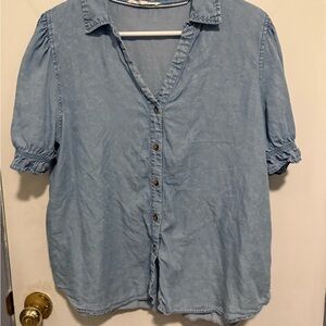 Jane + Delancey Puff Sleeve Button
Down Top